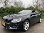Volvo V60 2.4 D6 AWD Plug-In Hybrid Summum 2013, Auto's, Automaat, Startonderbreker, Zwart, Vierwielaandrijving