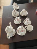 Royal Albert Lavender Rose Servies 66-delig Bone China, Antiek en Kunst, Antiek | Servies compleet, Ophalen