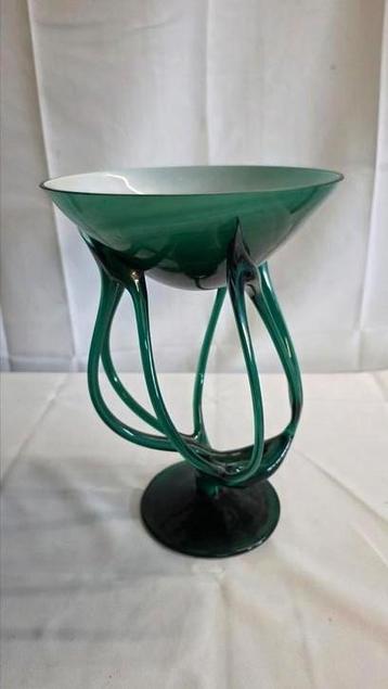 Jozefina Krosno Art Glassschaal – groen designobject beschikbaar voor biedingen