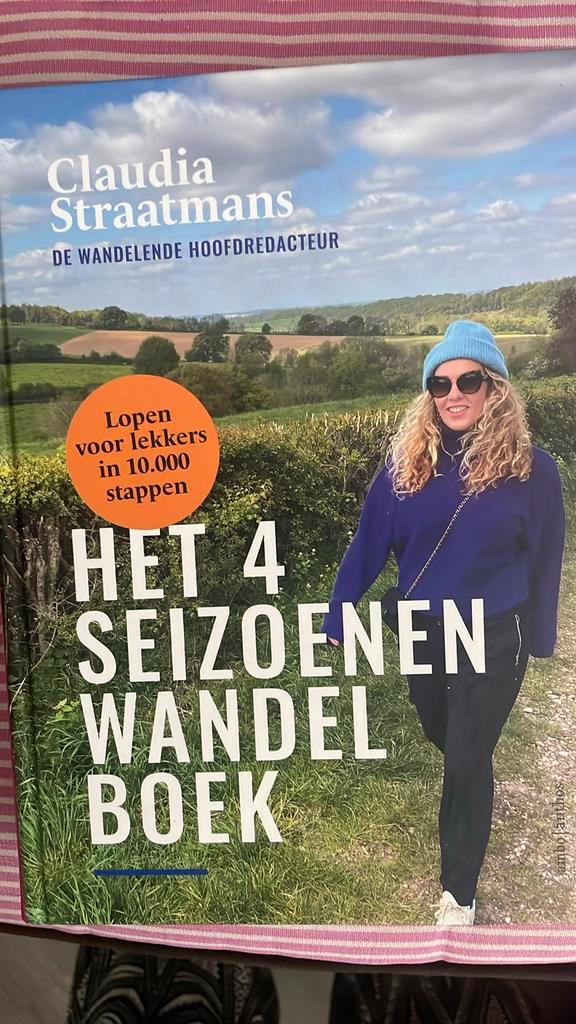 Claudia Straatmans - Het 4-seizoenenwandelboek, Boeken, Reisgidsen, Zo goed als nieuw, Ophalen of Verzenden