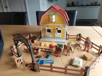 Playmobil Pony boerderij. beschikbaar voor biedingen