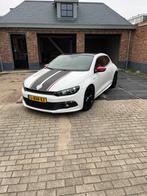 Volkswagen Scirocco GTS 2.0 TSI pano/leder 220pk wit 2013, Auto's, 65 €/maand, 4 cilinders, 1984 cc, 4 stoelen