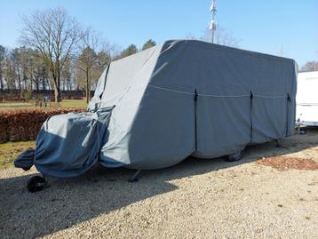 Te koop weinig gebruikte caravan- of camperdakhoes 8 x 3 mtr beschikbaar voor biedingen