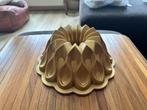 Nordic Ware Crown Bundt bakvorm, Ophalen of Verzenden, Nieuw, Taarten of Cupcakes, Bakvorm