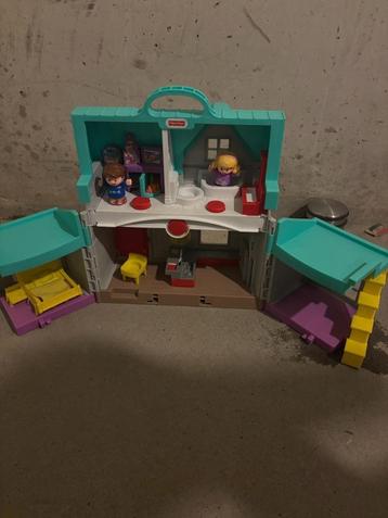 Fisher Price Little People poppenhuis beschikbaar voor biedingen