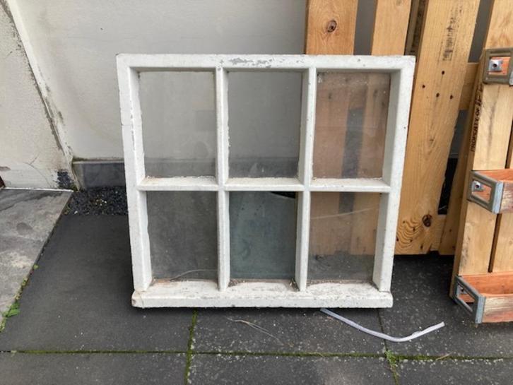 8 stuks strakke Betonnen ramen kozijnen, Doe-het-zelf en Verbouw, Kozijnen en Schuifpuien, Gebruikt, Raamkozijn, Overige materialen