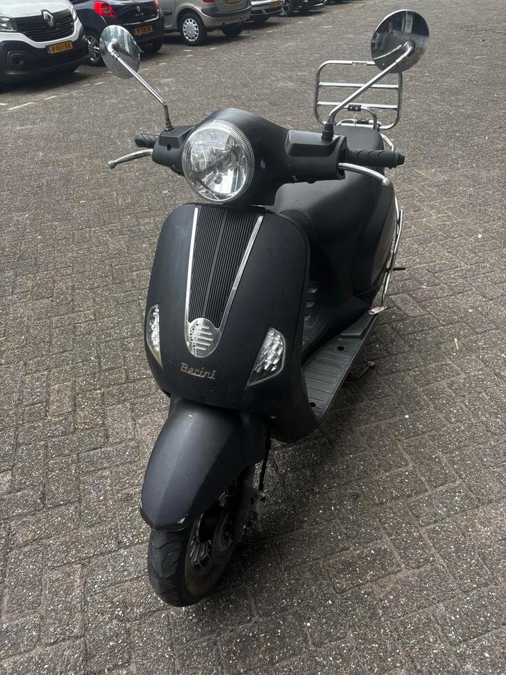 Berini Bella Milano 2018 Scooter gy6 la souris agm, Fietsen en Brommers, Brommeronderdelen | Scooters, Gebruikt, Overige merken