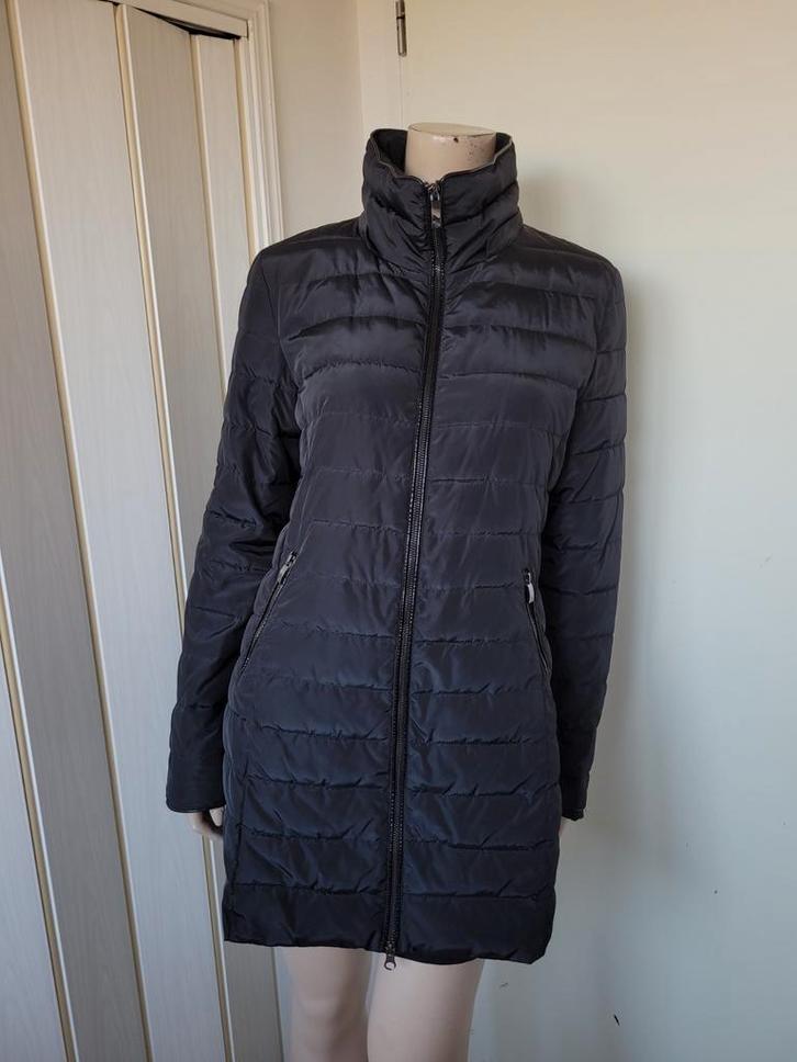 Armani jas winter zwart maat S/M, Kleding | Dames, Jassen | Winter, Zo goed als nieuw, Maat 38/40 (M), Zwart, Ophalen of Verzenden