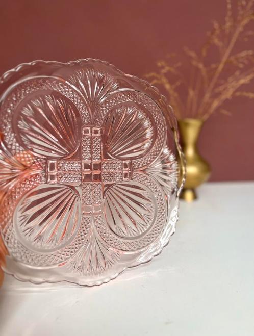 Vintage rosaline serveerschaal, Antiek en Kunst, Antiek | Glas en Kristal, Ophalen of Verzenden
