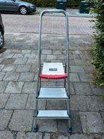 Altrex keuken trap, Doe-het-zelf en Verbouw, Ophalen of Verzenden, Zo goed als nieuw, Minder dan 2 meter