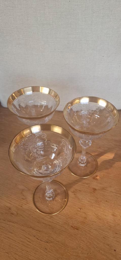 Antieke Wijnglazen met Gouden Rand (3 stuks), Antiek en Kunst, Antiek | Glas en Kristal, Ophalen of Verzenden