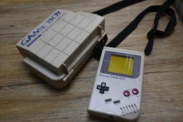 Gameboy Classic + Case ( streep in beeld ) beschikbaar voor biedingen