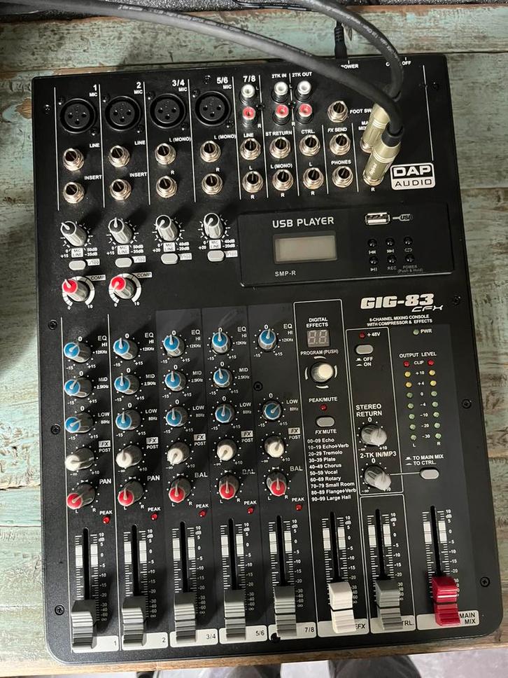 Speakerset met mengpaneel, Muziek en Instrumenten, Mengpanelen, Zo goed als nieuw, 5 tot 10 kanalen, Ophalen
