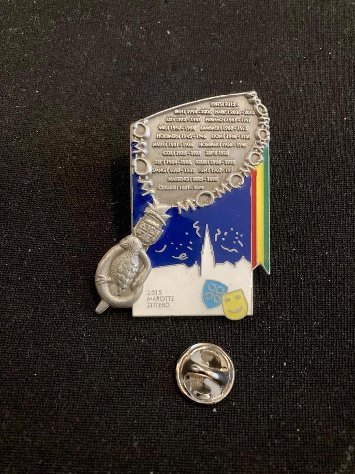 Carnaval PIN de Marotte Zitterd 2015, Verzamelen, Speldjes, Pins en Buttons, Zo goed als nieuw, Speldje of Pin, Overige onderwerpen