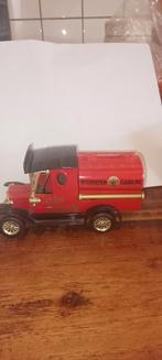 Vintage Spaarpot Auto - International Gasoline, Verzamelen, Spaarpotten, Ophalen of Verzenden, Zo goed als nieuw, Metaal of Blik