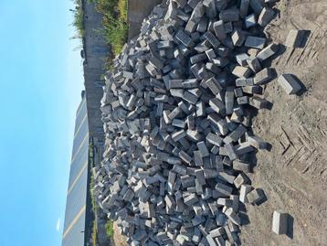 Betonklinker 800 m2 beschikbaar voor biedingen