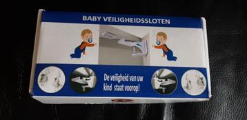 Nieuw 12 stuks Baby veiligheidssloten T&D beschikbaar voor biedingen
