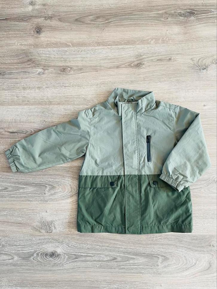 Tweekleurig tussenjasje - MANGO - maat 116, Kinderen en Baby's, Kinderkleding | Maat 116, Zo goed als nieuw, Meisje, Jas, Ophalen of Verzenden