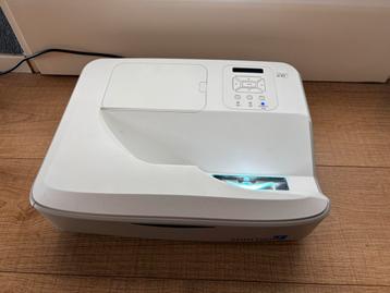 HD Ultra Short Throw Beamer | Boxlight P12BIW | Goede staat! beschikbaar voor biedingen