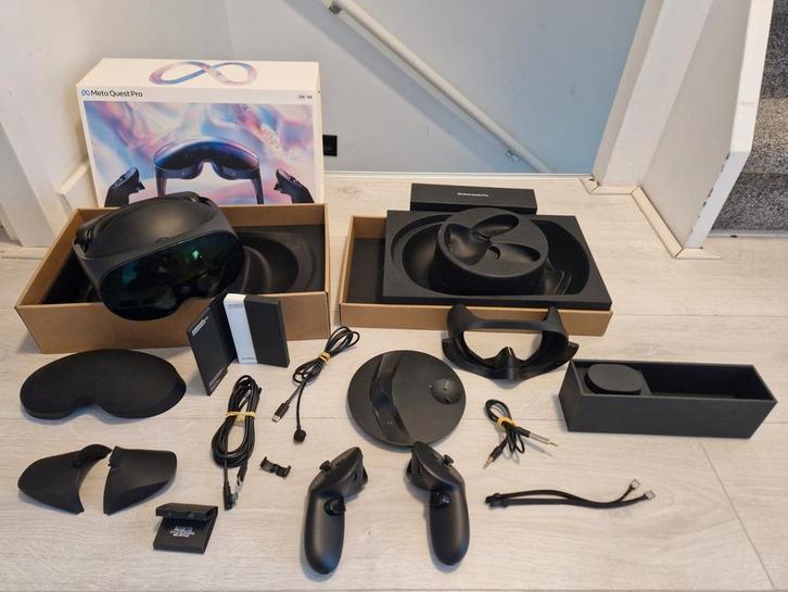 Meta Quest Pro 256GB + extra Accessoires (Zo goed als nieuw), Spelcomputers en Games, Spelcomputers | Overige Accessoires, Zo goed als nieuw