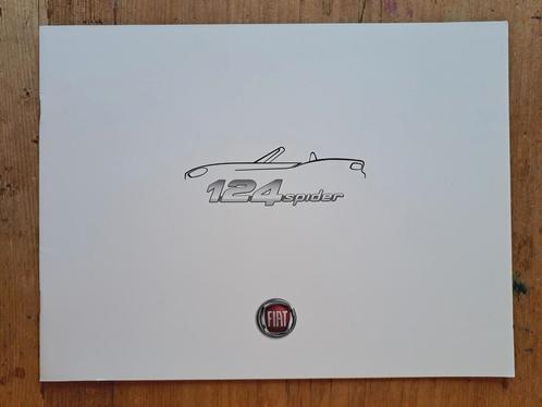 Fiat 124 Spider brochure - 2016, Boeken, Auto's | Folders en Tijdschriften, Zo goed als nieuw, Ophalen of Verzenden