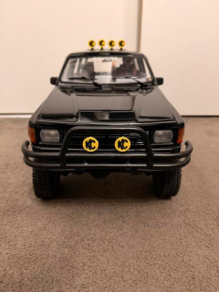 Rc4WD Trailfinder TF2 LWB 1987 Xtracab RTR Hardbody, Hobby en Vrije tijd, Modelbouw | Radiografisch | Auto's, Zo goed als nieuw