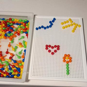 Insteek mozaïek in handig koffertje voor €5 beschikbaar voor biedingen