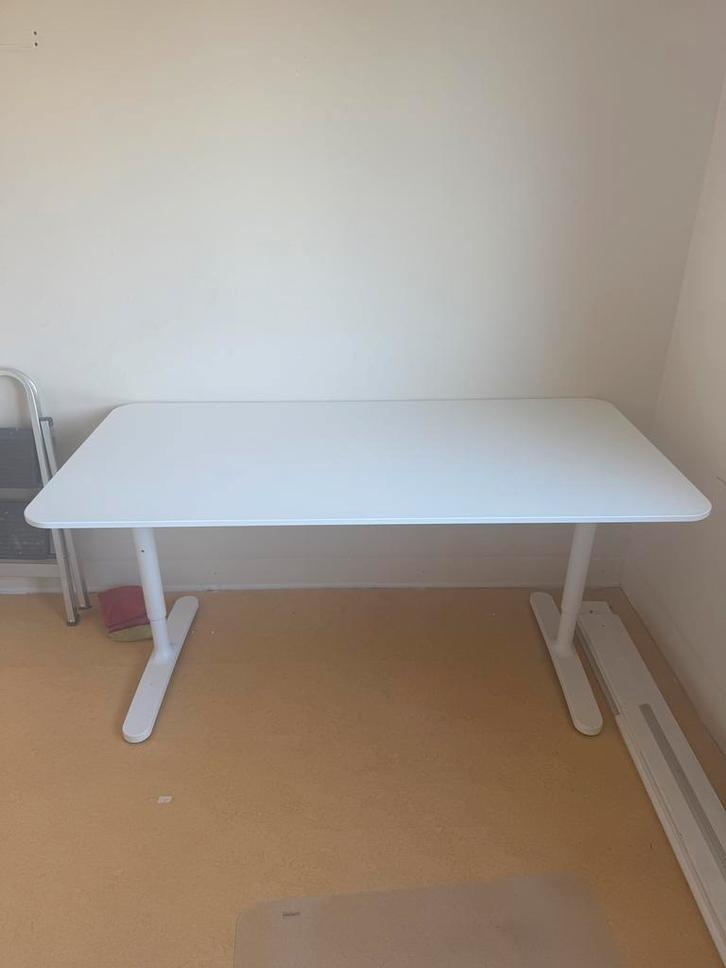 IKEA Bekant 160x80, Huis en Inrichting, Bureaus, Zo goed als nieuw, Ophalen