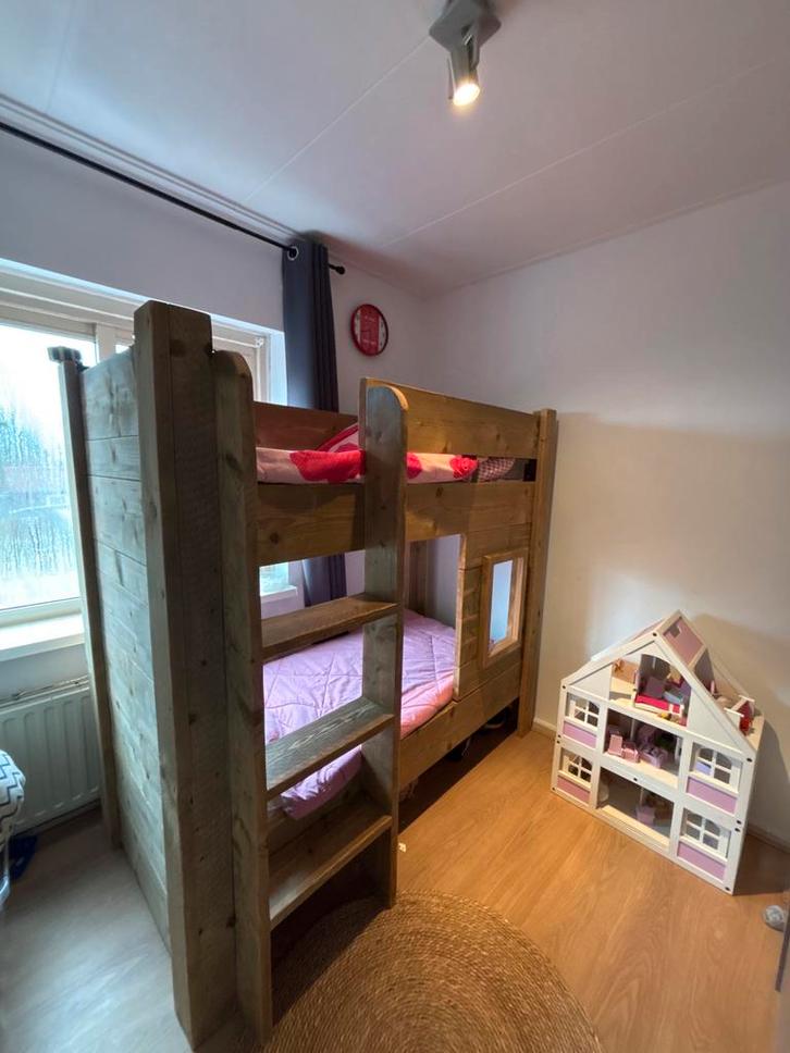 Steigerhouten peuter stapelbed inc matras + beschermers, Huis en Inrichting, Slaapkamer | Stapelbedden en Hoogslapers, Zo goed als nieuw