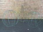 3 Plantengeleiders. IJzer. 2 “ballen” en 1 hoge punt. Groen., Ophalen, Tuin, Rond, Zo goed als nieuw