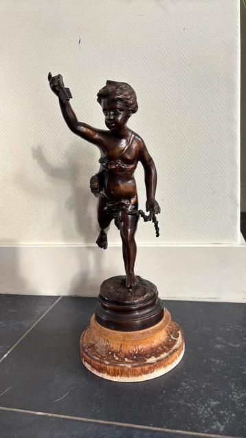 Bronzen cupido weegt 2600 gram beschikbaar voor biedingen