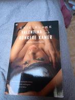 Valentina en de donkere kamer boek, Boeken, Ophalen of Verzenden, Gelezen, Nederland