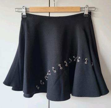 Zwart zara rokje in maat 34, met de labels NiEUW beschikbaar voor biedingen