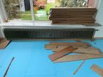 2 groene ouderwetse radiatoren - 300 & 270 cm, Ophalen, 30 tot 80 cm, Gebruikt, Radiator