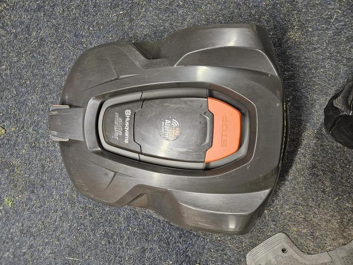 Husqvarna Automower 420 2021 2200m2 robotgrasmaaien, Tuin en Terras, Robotmaaiers, Gebruikt, Meer dan 25 cm, Bestuurbaar via app