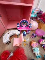 L.O.L. Surprise poppetjes en uitzet - Zo goed als nieuw!, Ophalen of Verzenden, Zo goed als nieuw, Babypop