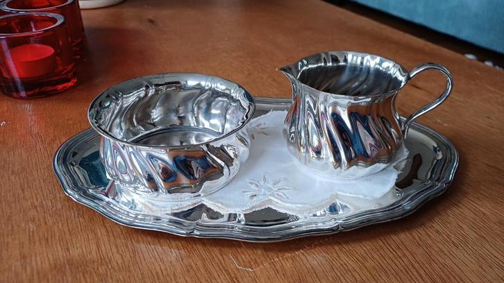 Verzilverd antiek melk- en suikerstel met dienblad, Antiek en Kunst, Antiek | Goud en Zilver, Zilver, Ophalen of Verzenden
