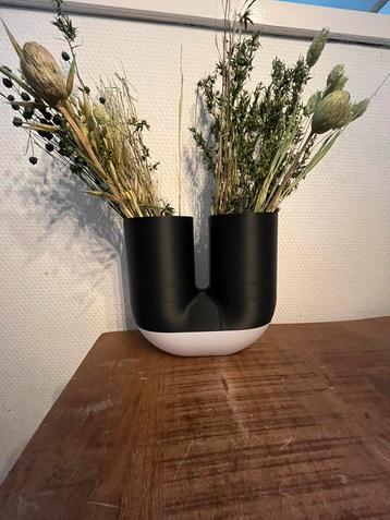 U vormige vaas 3d geprint beschikbaar voor biedingen