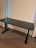 Bekant bureau ikea zwart, Huis en Inrichting, Bureaus, Ophalen, In hoogte verstelbaar, Zo goed als nieuw, Bureau