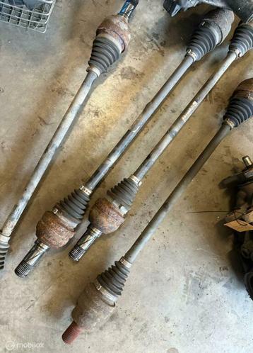 Aandrijfas Volvo XC90 I ('02->) P30651528 beschikbaar voor biedingen