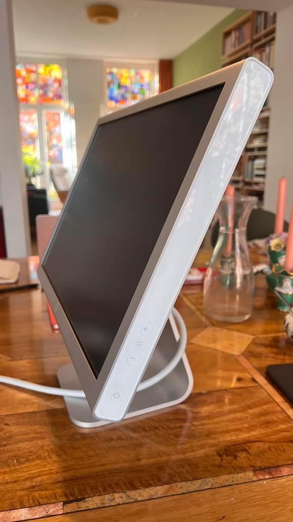 Apple Cinema Display 20" Widescreen - Klassieker!, Computers en Software, Monitoren, Gebruikt, 60 Hz of minder, DVI, HDMI, Kantelbaar