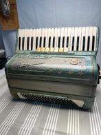 Accordeon Marinucci, Muziek en Instrumenten, Accordeons, Gebruikt, Ophalen of Verzenden, Met koffer, Marinucci