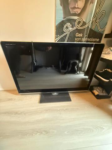 SHARP Aquos TV LCD (52 inch) beschikbaar voor biedingen