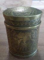 tabaksblik 1900 Indonesië koper met Wajang poppen en hert., Ophalen of Verzenden