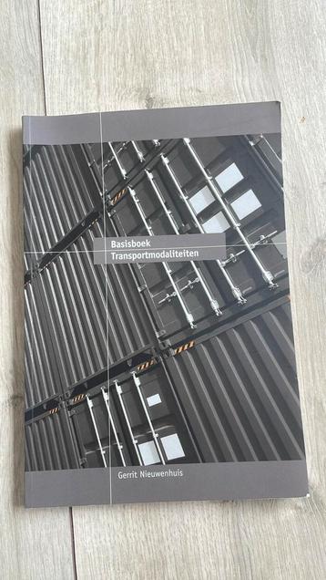 Gerrit Nieuwenhuis - basisboek Transportmoditeiten beschikbaar voor biedingen