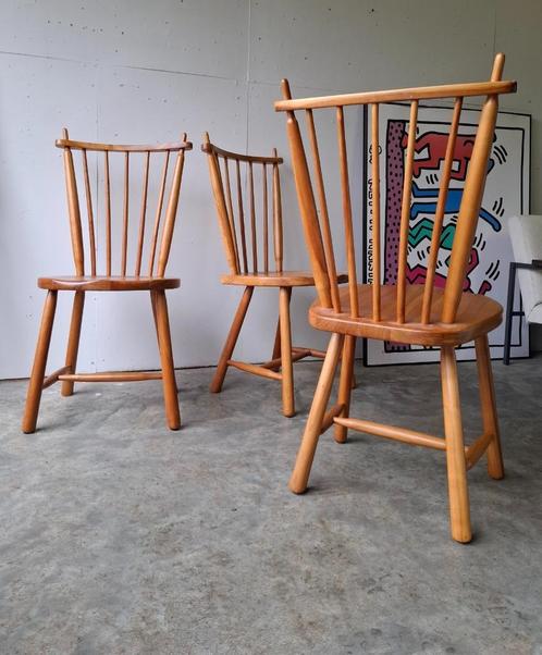 Vintage stoel Gelderland spijlen midcentury brutalisme, Huis en Inrichting, Stoelen, Gebruikt, Drie, Hout, Bruin, Ophalen