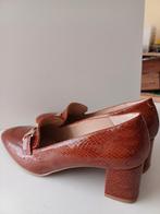 Nieuw Comfortabele Lederen Schoen Hakken mt 42, Kleding | Dames, Schoenen, Ophalen of Verzenden, Nieuw