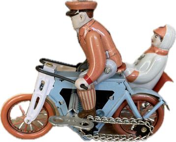 Replica vintage tinnen speelgoed Motor met zijspan man vrouw beschikbaar voor biedingen