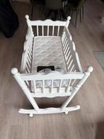 Wiegje met matrasje, Kinderen en Baby's, Babywiegjes en Ledikanten, Ophalen of Verzenden, Zo goed als nieuw, Wieg