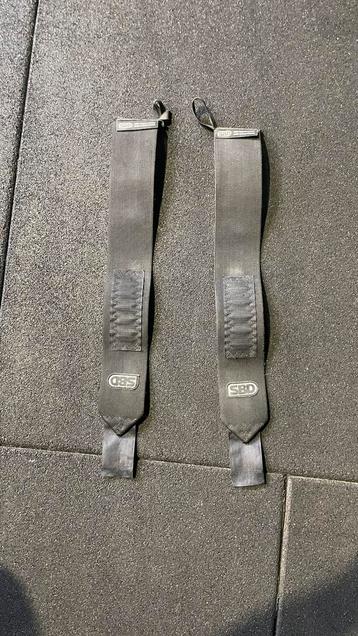 SBD wrist wraps stiff maat M - collectie momentu beschikbaar voor biedingen